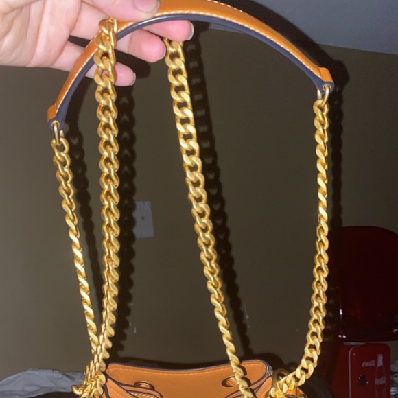 Authentic mcm bucket bag - Picture 4 of 10